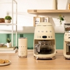 Nieuws - SMEG MFF02 melkopschuimer - compact design, groots schuim