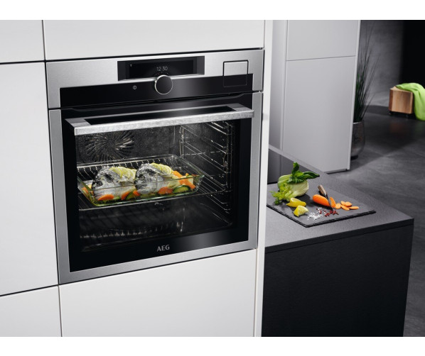 AEG BSE998330M SteamPro Combi hetelucht- en stoomoven / combi-stoomoven