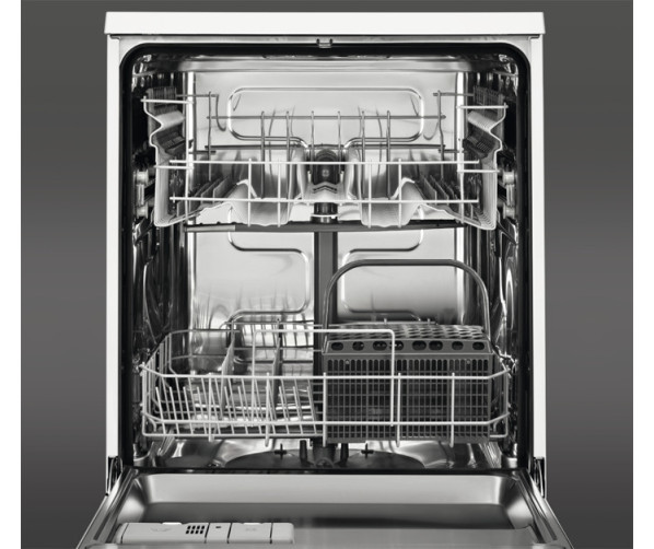 Het interieur van de Aeg F55331VI0 vaatwasser inbouw