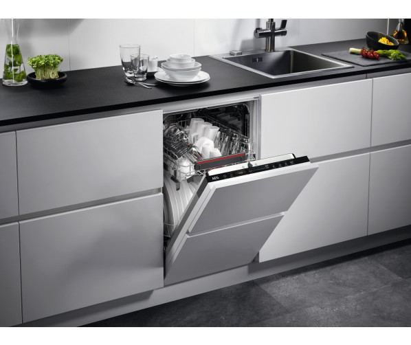 AEG FSE73407P smalle inbouw vaatwasser - 45 cm. breed