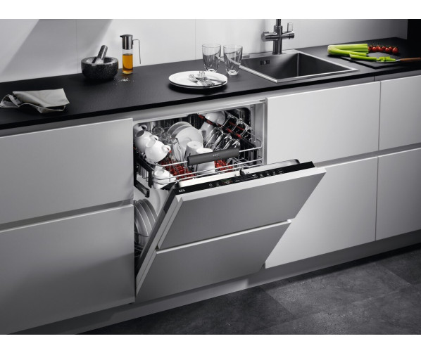 AEG FSE82827P inbouw vaatwasser met ComfortLift