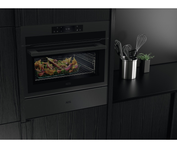 AEG KME768080T inbouw oven met magnetron - mat zwart