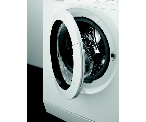 De Aeg L77499NFL wasmachine beschikt over een trommel met een capaciteit van 9 kg