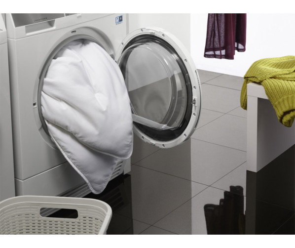 De Aeg T76389NAH warmtepomp droger heeft een capaciteit van 8 kg.
