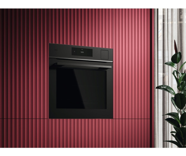 AEG TP8SB73FAT inbouw oven met SteamPro Sous-Vide, Wifi en kernthermometer