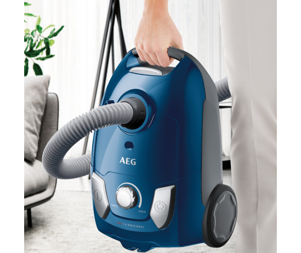 AEG VX4-1-CB-P blauwe stofzuiger - actieradius 7,5m, 80db, 3l