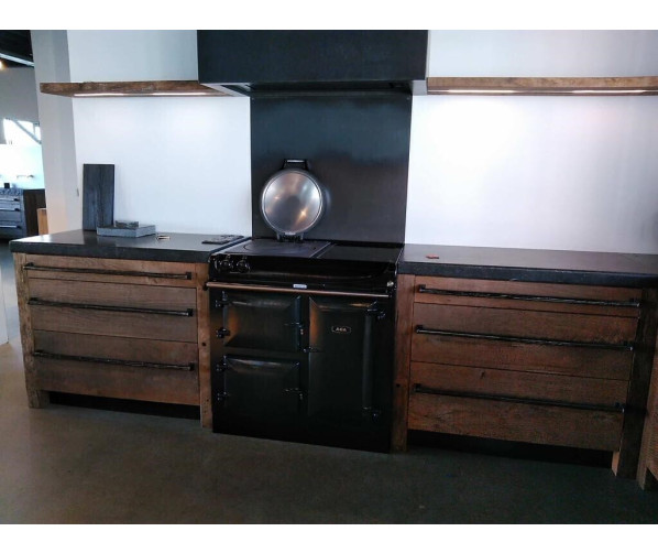 AGA eR3 90 cooker - elektrisch fornuis met warmhoudoven en gietijzeren kookdelen