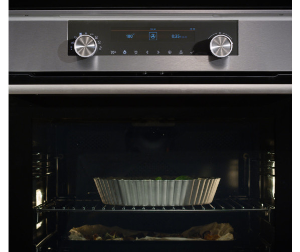 Xl ruimte in oven bij de Atag oven OX6511C