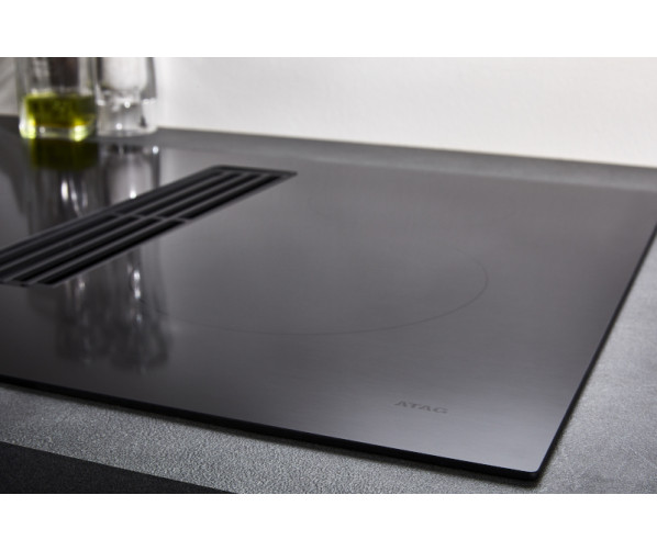 Atag HIDD7472EV inductie kookplaat met afzuiging - 70 cm. breed
