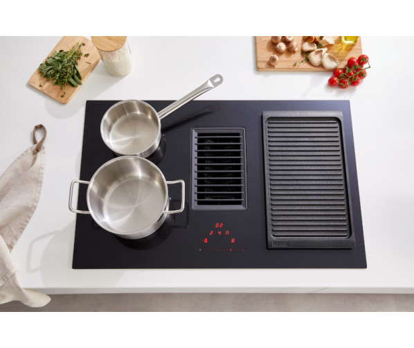 Atag HIDD8472EV inductie kookplaat met afzuiging - 83 cm. breed - mat zwart