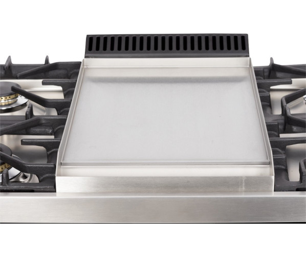 Middenin het kookgedeelte is de fry-top bakplaat geplaatst. De Boretti VFP104WT is daarmee zeer veelzijdig in gebruik.