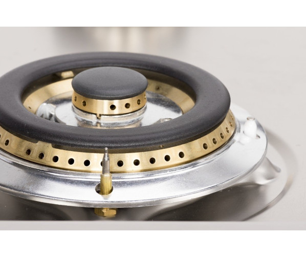 Alle branders van de VP104AN beschikken over automatische vonkontsteking bij het opendraaien van de knoppen en thermokoppel vlambeveiliging.