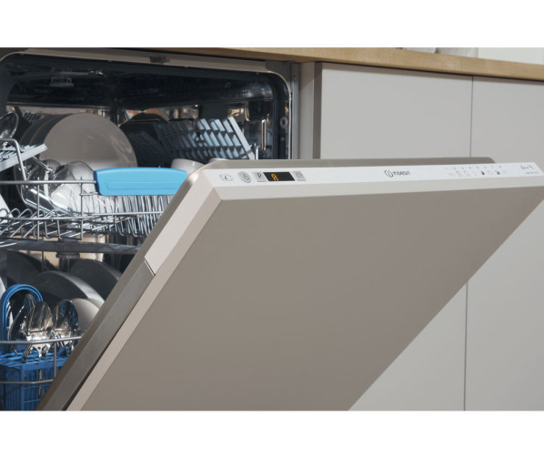 Indesit DIFP28T9AEU vaatwasser inbouw
