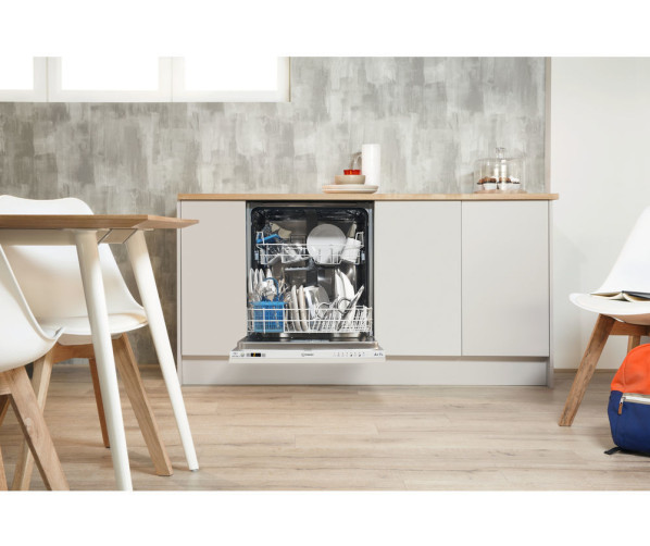 Indesit DIFP68B1AEU vaatwasser inbouw