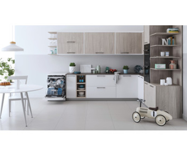 Indesit DFO 3T133 A F vaatwasser