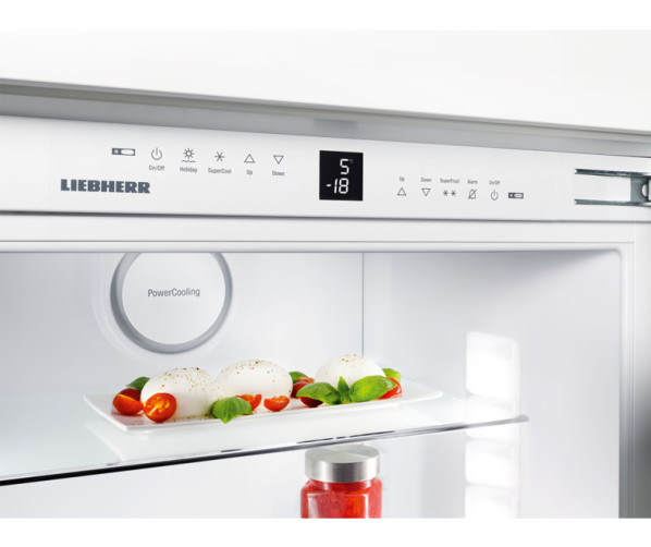 Het bedieningspaneel van de Liebherr ICBP3266 inbouw koelkast