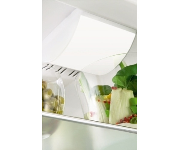 De Liebherr KP4220 beschikt over heldere plafond verlichting