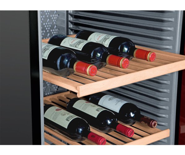 Vinothek holzbord van de Liebherr WKB3212