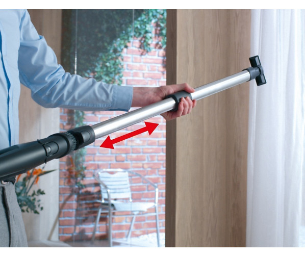 Handig is de telescopisch verstelbare buis op de Miele stofzuiger.