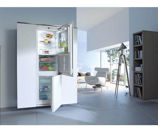 Bedieningspaneel van de Miele KFN37282ID inbouw koelkast
