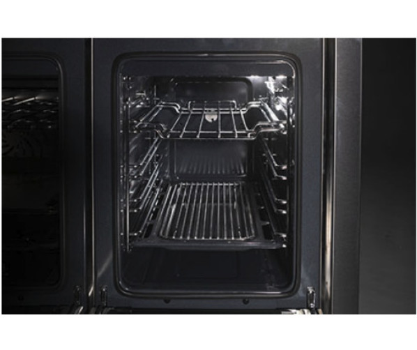 Multifunctionele oven en conventionele oven van het Steel AP10FF-4M in beeld