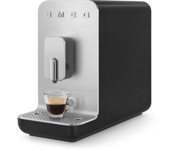 Smeg BCC13BLMEU espresso koffiemachine - zwart