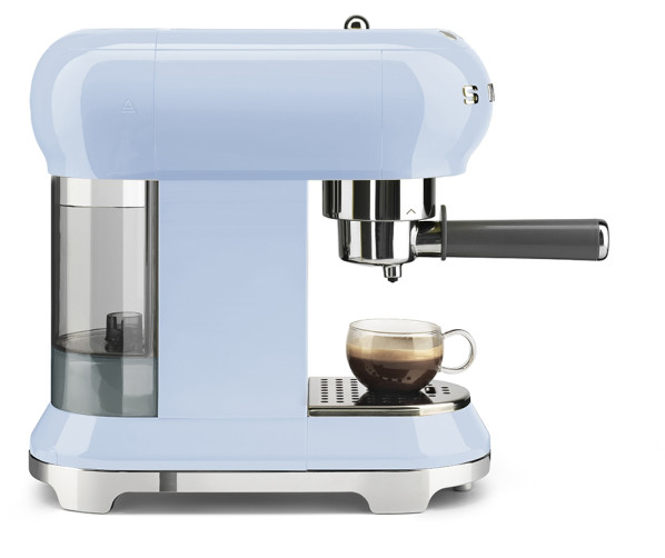 Smeg ECF01PBEU koffiemachine blauw