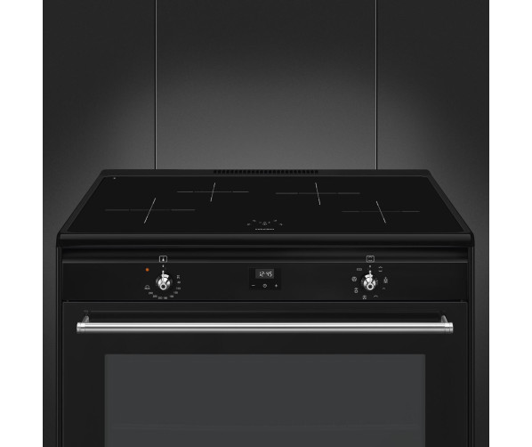 De Smeg CX91IMBL heeft een fraai design met twee knoppen en touch control bediening