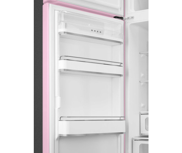 Het interieur van de Smeg FAB30LPK5 is sterk verbeterd en voorzien van een LED lichtzuil