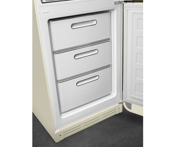 Smeg FAB32RCR5 retro jaren 50 koelkast crème - rechtsdraaiend