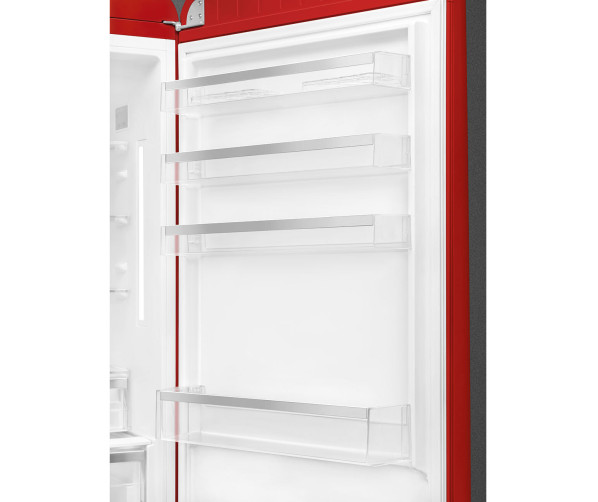 De binnendeur van de Smeg FAB38RRD5 is voorzien van transparante vakken van sterk kunststof