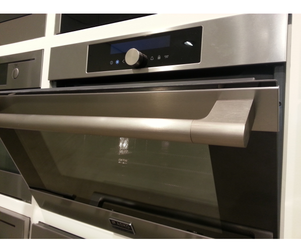 Het design van de Asko OCM8456S is zeer fraai en heeft een professionele look