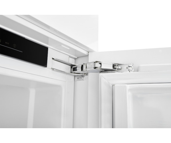 De Atag KD25178A heeft een deur-op-deur montage systeem
