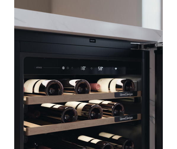 Atag KU8571K1C onderbouw wijnkoelkast - zwart glas