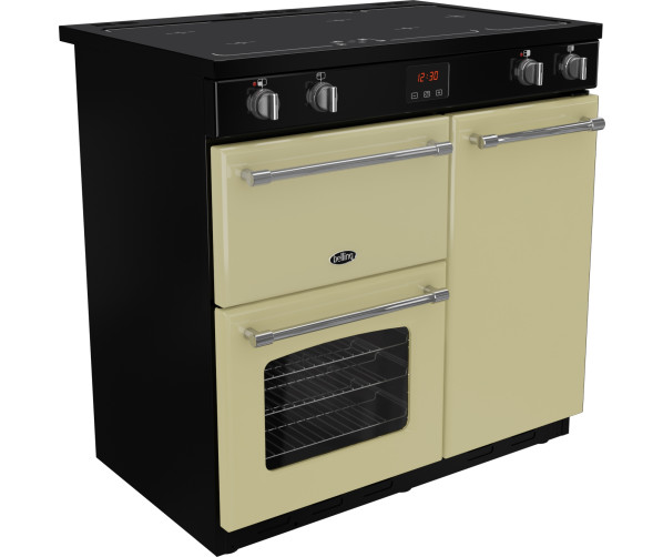 Met de knoppen aan de voorzijde van het fornuis kunnen de verschillende ovens bediend worden