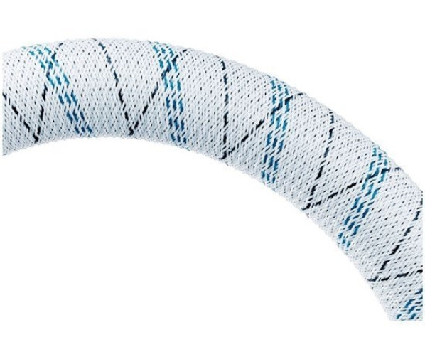 De slang van de Bosch BGL8430 is uitgevoerd in textiel en zodoende zeer flexibel