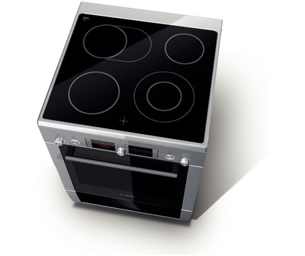 De Bosch HCE754853 fornuis RVS heeft een oven met een inhoud van 67 liter