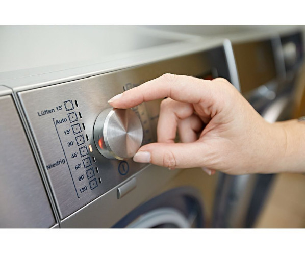 Electrolux WE170P semiprofessionele wasmachine met afvoerpomp