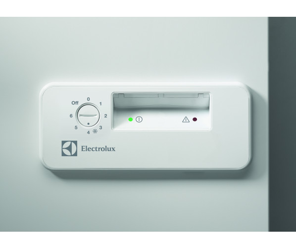 Bedieningspaneel van de Electrolux EC2230AOW1 vrieskist