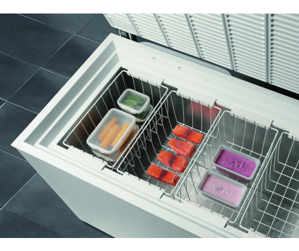 De Electrolux EC4230AOW2 vrieskist is voorzien van LowFrost systeem en energieklasse A+++