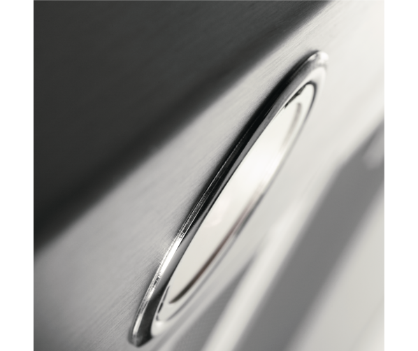 De Electrolux EFC90462OX beschikt over heldere halogeen verlichting.