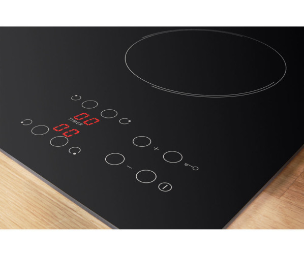 De TouchControl bediening van de Indesit RI 161 C bevindt zich rechtsonder