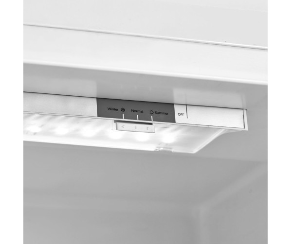 Bovenin het koelgedeelte bevindt zich de heldere en energiezuinige LED verlichting