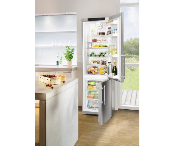 De Liebherr CNPesf4003 koelkast roestvrijstaal is perfect te gebruiken in elke keuken