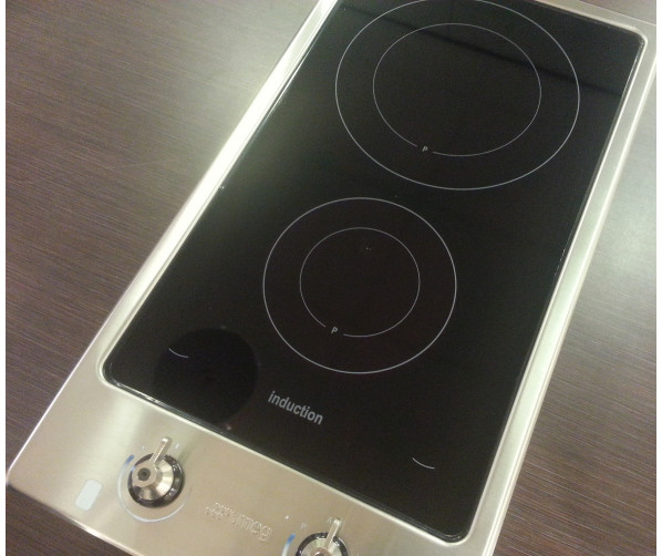 De Smeg PDXS30I1 is 30 cm. breed en behoort tot de domino serie