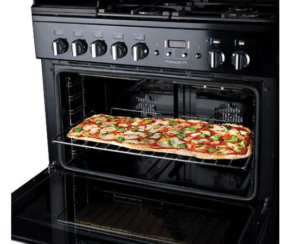 De oven is volledig als grote oven te gebruiken