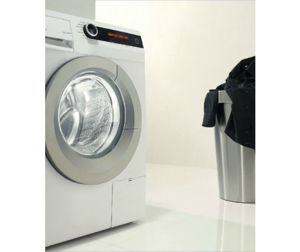 De Pelgrim PWM121WIT wasmachine is zeer fraai vormgegeven met de zilvermetalic deur en zwart bedieningspaneel