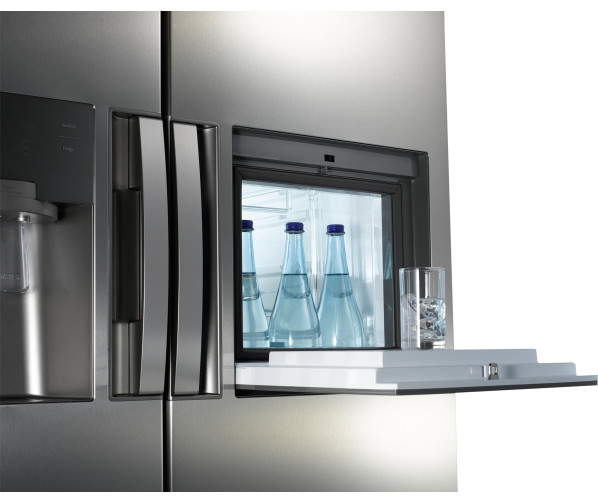 De Home Bar / minibar op de RS7778FHCSR zorgt voor minder energieverbruik en meer functionaliteit
