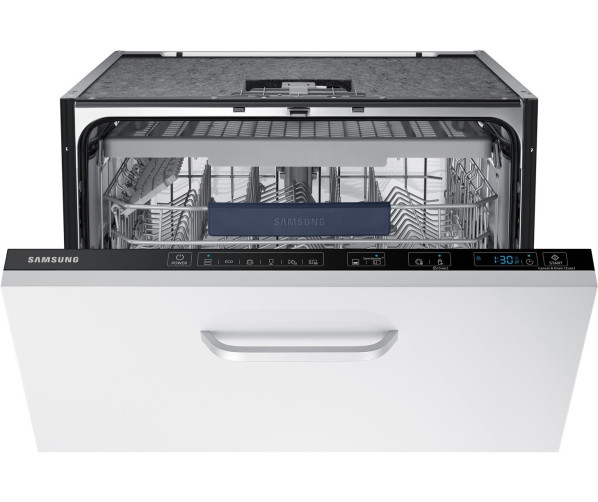 De bediening van de Samsung DW60M9530BB bevindt zich bovenop de rand