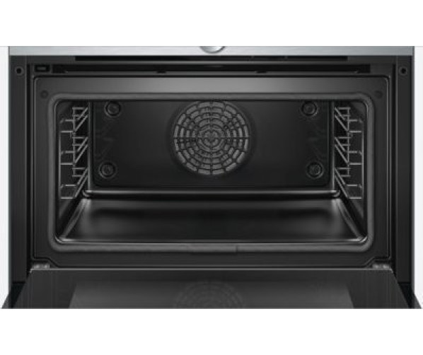 De binnenzijde van de Siemens CB675GBS1 inbouw oven